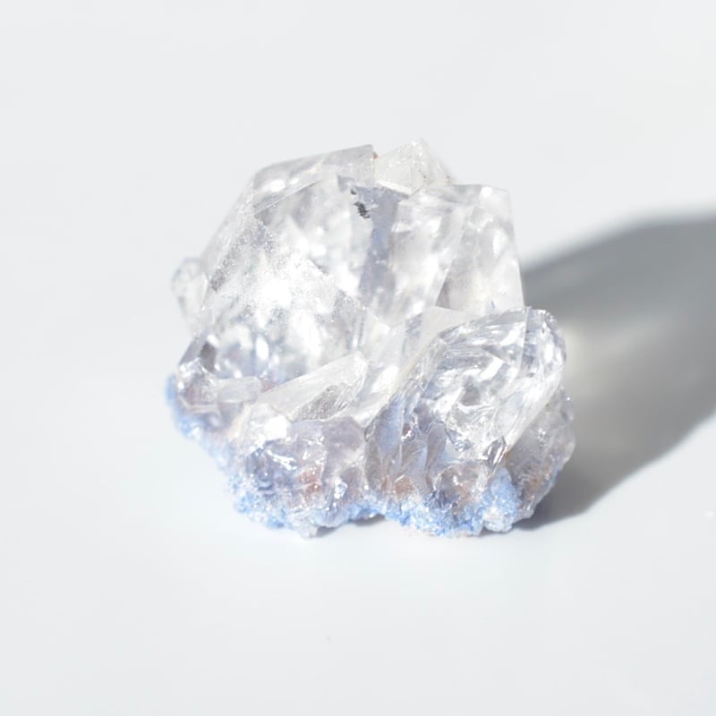 デュモルチェライトインクォーツ原石 Dumortierite in Quartz 019 |