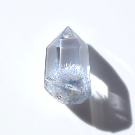 デュモルチェライトインクォーツ Dumortierite in Quartz N020