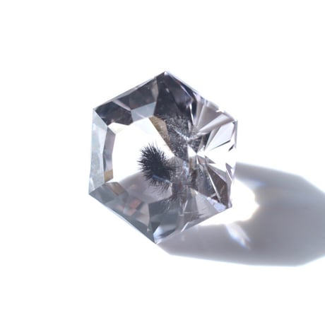 【自社研磨】ロマネサイト/ホランダイトインクォーツ Romanechite/Hollandite in Quartz 001