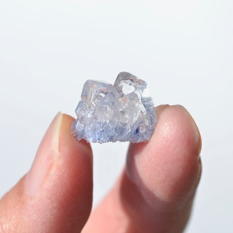 デュモルチェライトインクォーツ原石 Dumortierite in Quartz 018