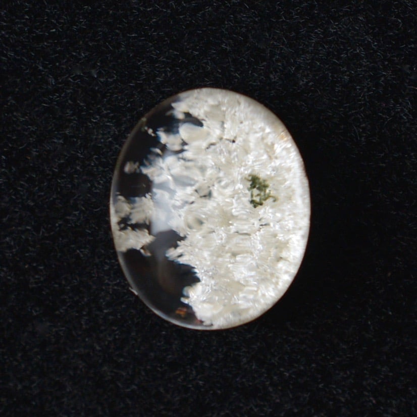 ガーデンクォーツ　ホワイトターラ　カービング☆ ガーデンクォーツホワイトターラカービング☆