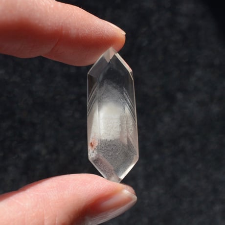 ホワイトファントムクォーツ Phantom Quartz N001