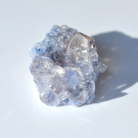 デュモルチェライトインクォーツ原石 Dumortierite in Quartz 016