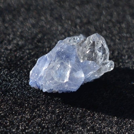 デュモルチェライトインクォーツ原石 Dumortierite in Quartz 027