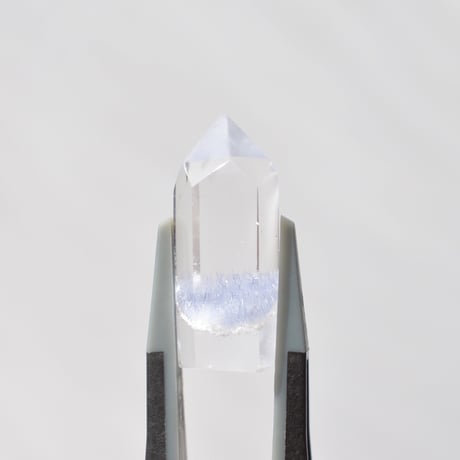 デュモルチェライトインクォーツ Dumortierite in Quartz 002