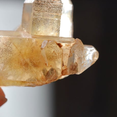 ルチルクォーツ原石 Rutilated Quartz