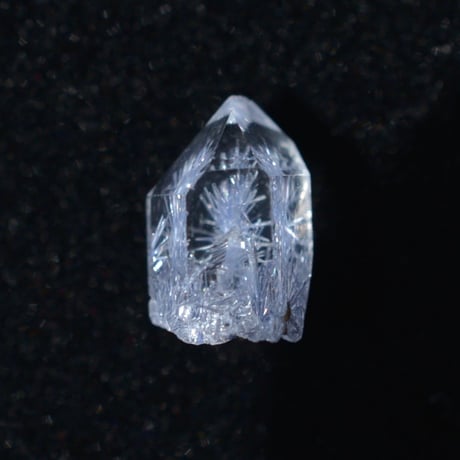 デュモルチェライトインクォーツ Dumortierite in Quartz N034