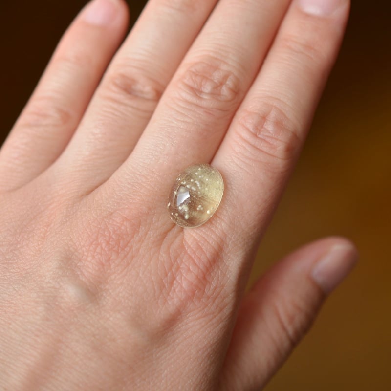 リビアングラス 15mm 17cm 0120 リビアングラス 15mm 17cm 0120 [最高品質]天然リビアングラス