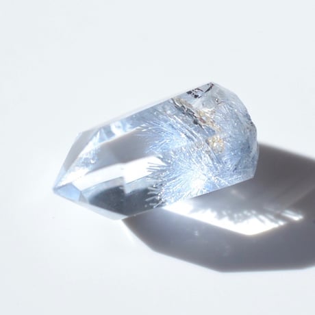 デュモルチェライトインクォーツ Dumortierite in Quartz N020