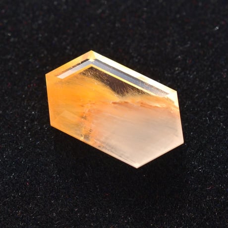 【自社研磨】アンフィボールインクォーツ Amphibole in Quartz N017