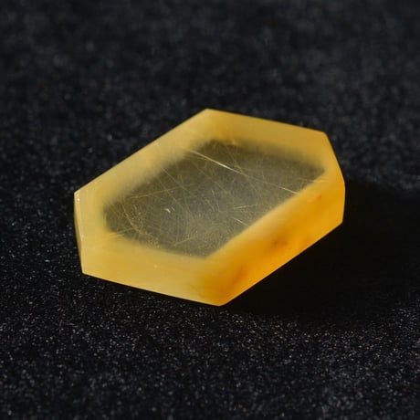 アンフィボールインクォーツ Amphibole in Quartz N023