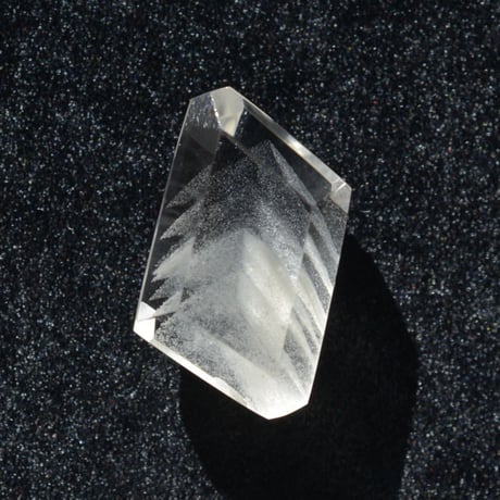 ホワイトファントムクォーツ Phantom Quartz N007
