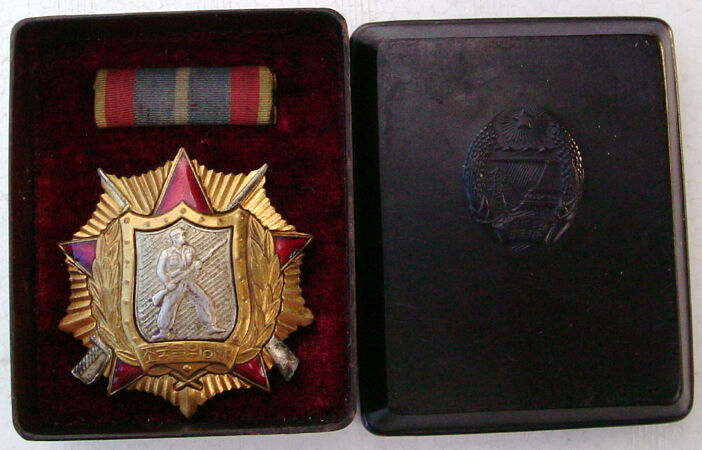 ＢＥベルギー軍＊王冠勲章ゴールデンパームス勲章１級（実物） BEベルギー軍＊軍及び市民有功十字勲章1級（実物）