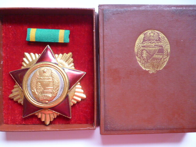 韓国　軍　メダル　勲章　記念　オブジェ　まとめ売り fit=scale-down,w=1200