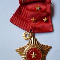 ベトナム社会主義共和国『軍功勲章』(1級:略綬つき)