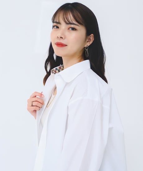 WA-GARA Neck White SHIRT