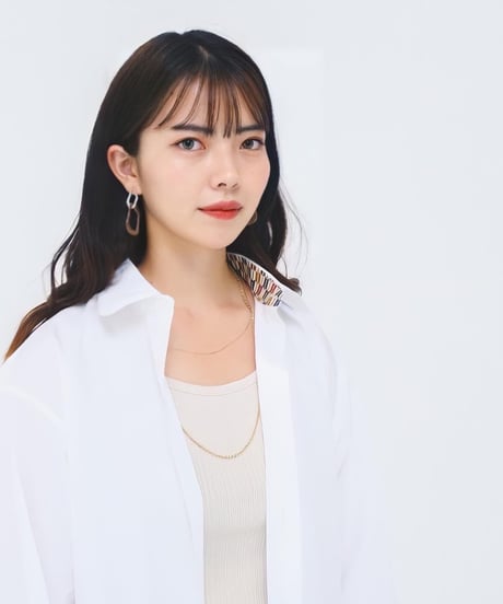WA-GARA Neck White SHIRT