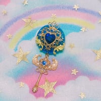 Elegance Emblem brooch