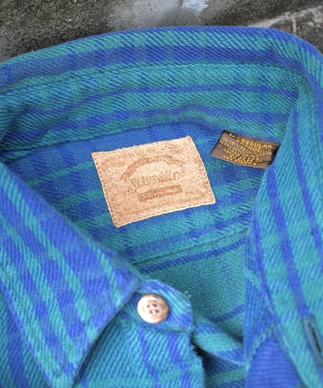 Used St.John's Bay Flannel shirt -3