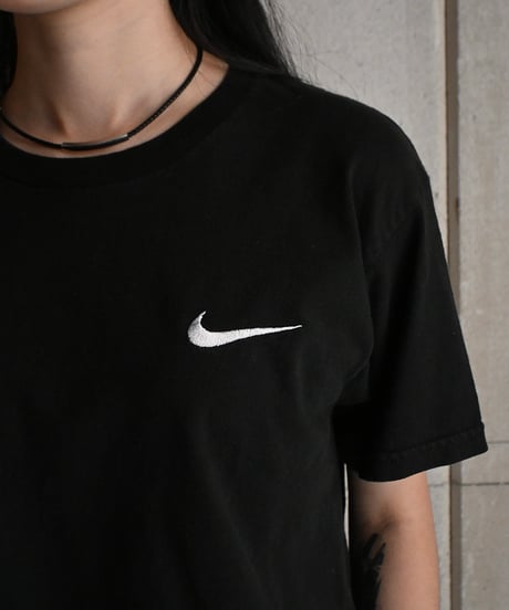 Remake Nike Cropped T-Shirt Black Made in USA -5