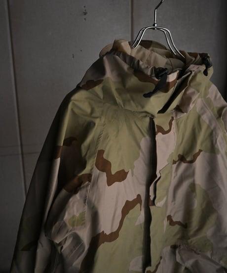 Deadstock Us Army ECWCS Gen1 GORE-TEX Parka 3C Desert Camo
