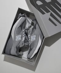 New Balance 993