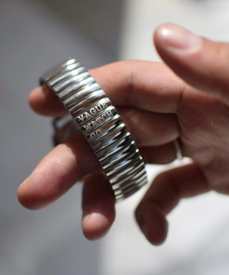 VAGUE WATCH CO. Coussin Early Extension