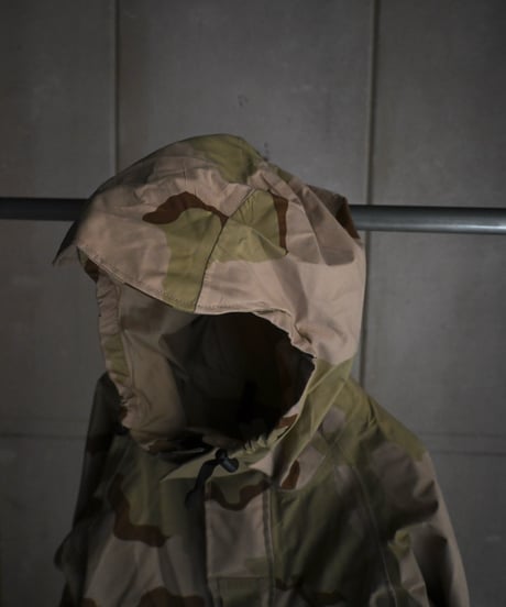 Deadstock Us Army ECWCS Gen1 GORE-TEX Parka 3C Desert Camo