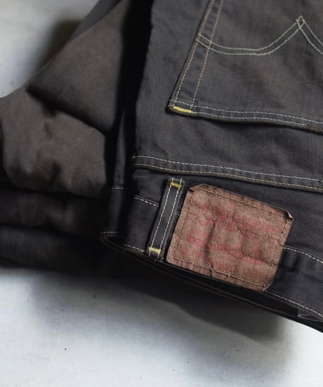 Deadstock Levi's 569 Denim Pants Reactive Dye Brown