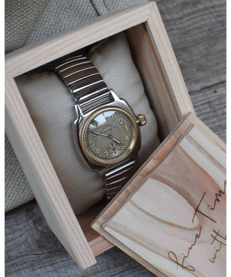 時計 VAGUE WATCH CO. Coussin Early and Coal Coussin Early and Coal – VAGUE WATCH CO.