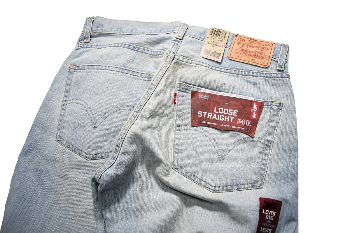 Deadstock Levi's 569 Denim Pants #4412 | COUNTER Deadstock Levi's 569 Denim Pants #4412 | COUNTER