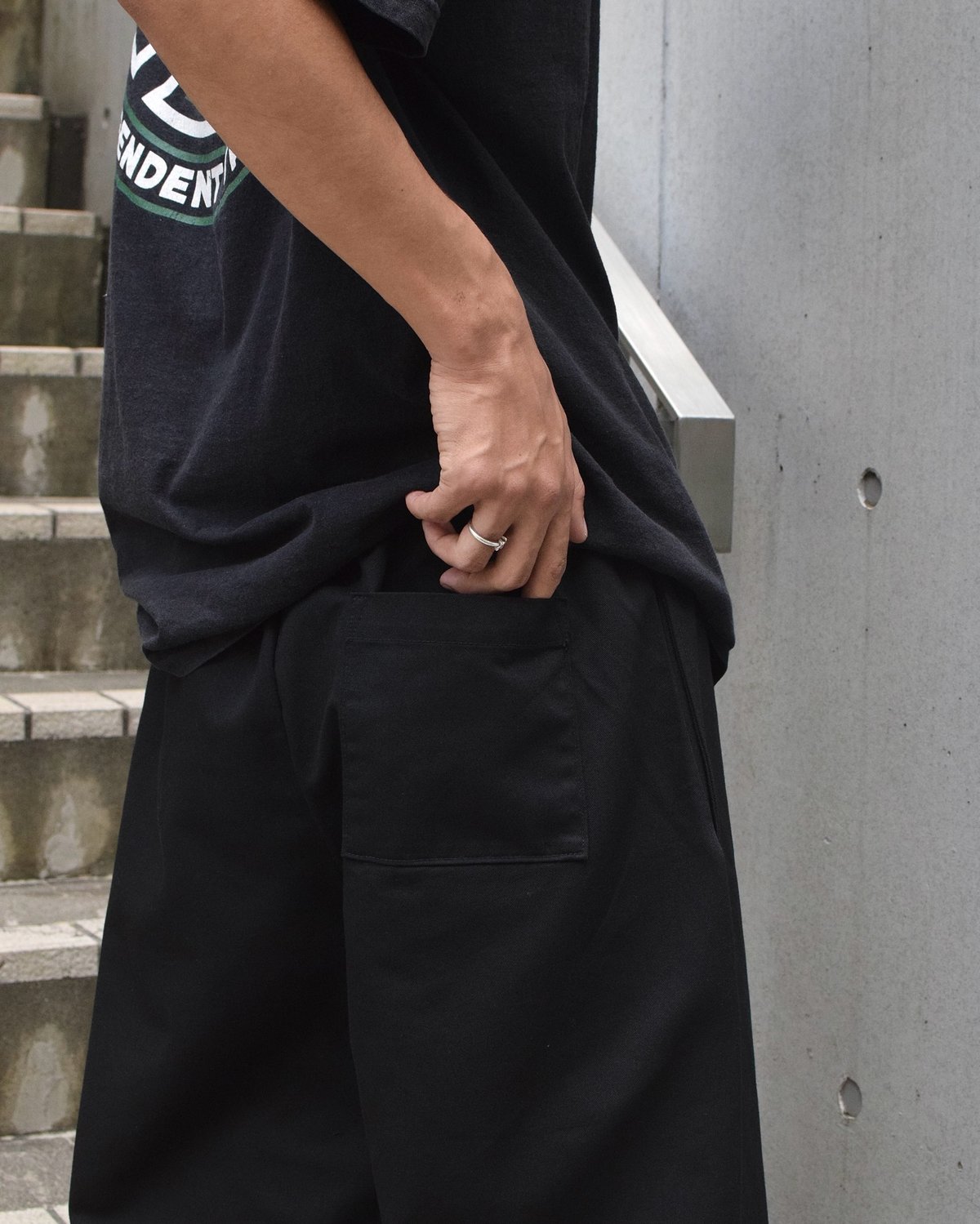 限定値下げ⭐︎【即完品】大人気！メゾンドドルチェ luxs pants black XEXYMENS XP2175G メンズ スキンライク エアドロワーズ