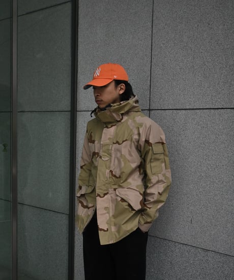Deadstock Us Army ECWCS Gen1 GORE-TEX Parka 3C Desert Camo