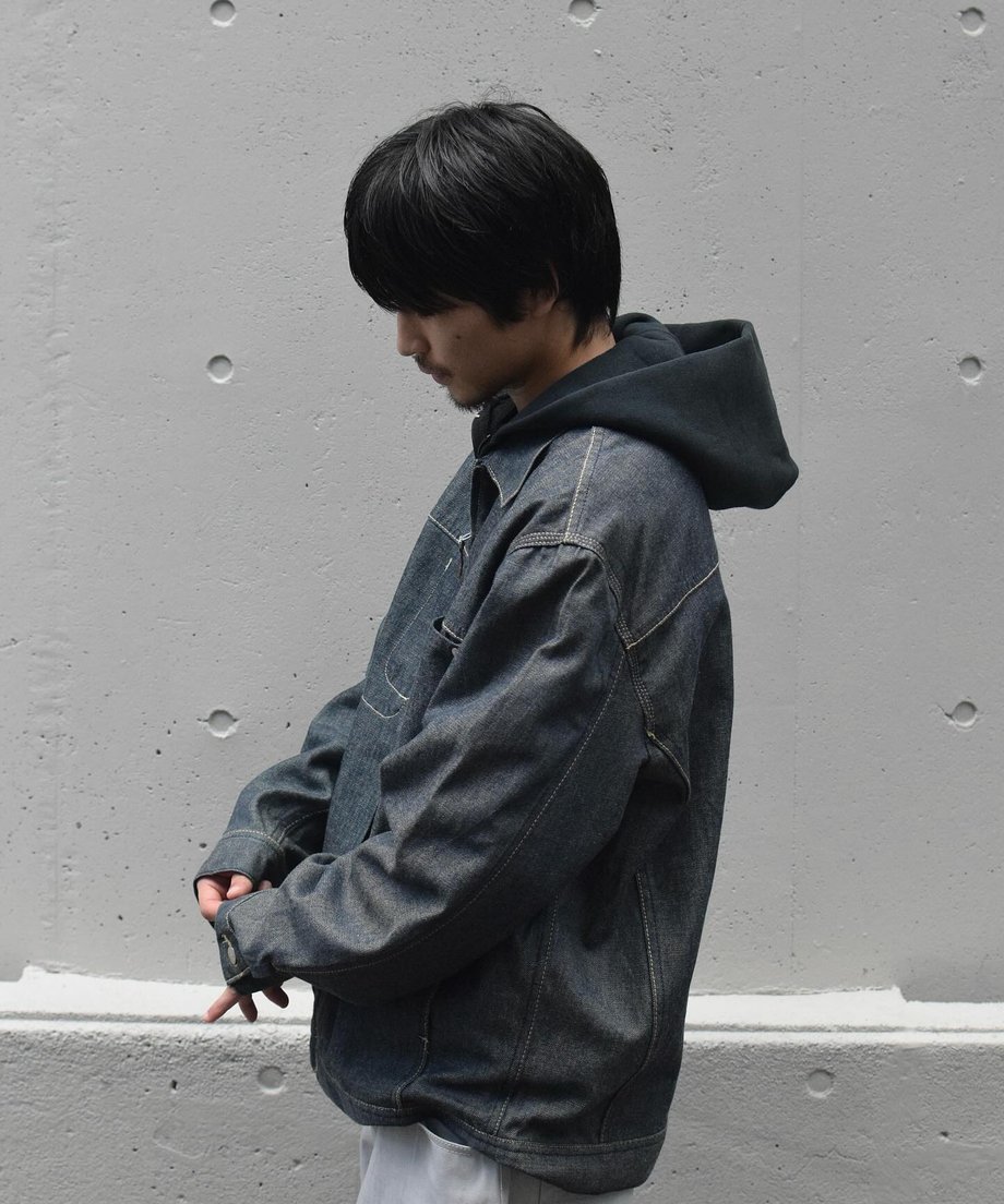 6525256ce2dc7a03b21d36fb
