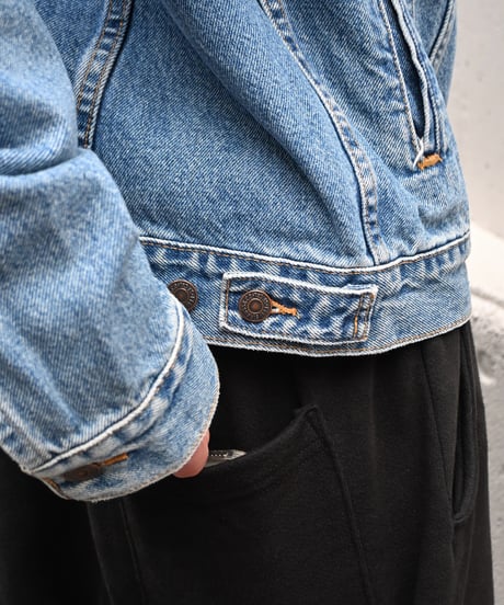 Levi’s 70507 Denim Trucker Jacket -2