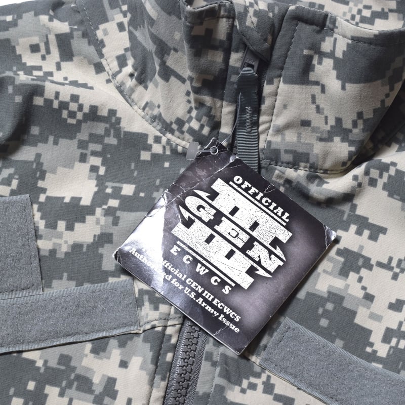 Deadstock US Army ECWCS Gen III Level 4 Wind Co