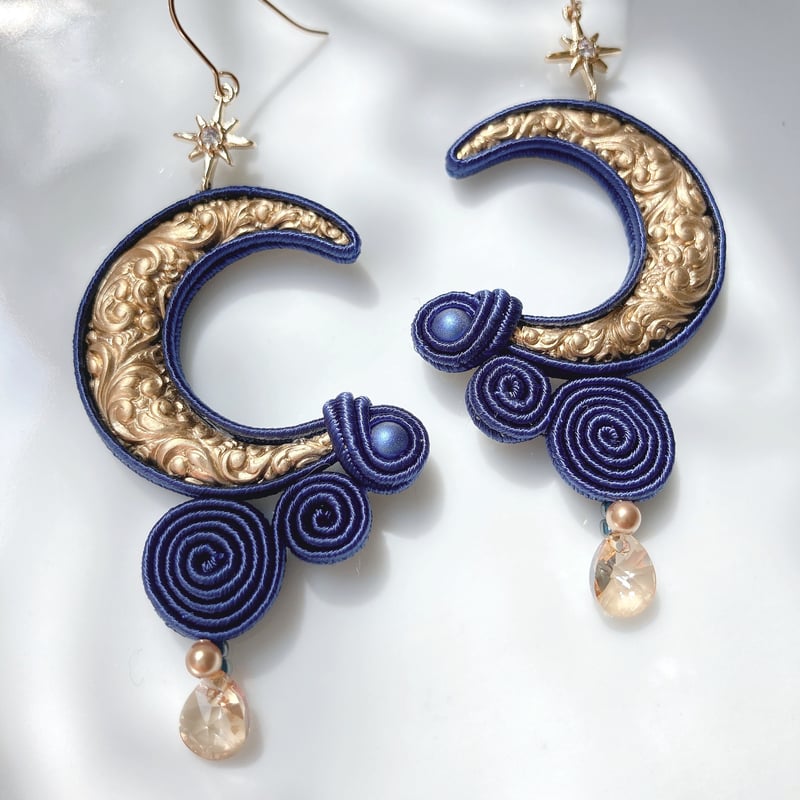 星のカケラ 月のしずく☆ソウタシエピアス☽イヤリング | ＆ Door  