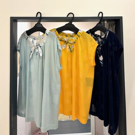 【ATELIER SIX／アトリエシックス】バックプリント切り替えプルオーバー