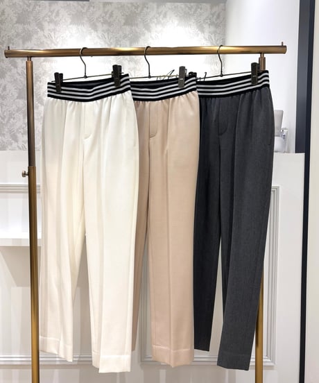 【Srieee／シュリ】裏起毛ストレッチテーパードパンツ