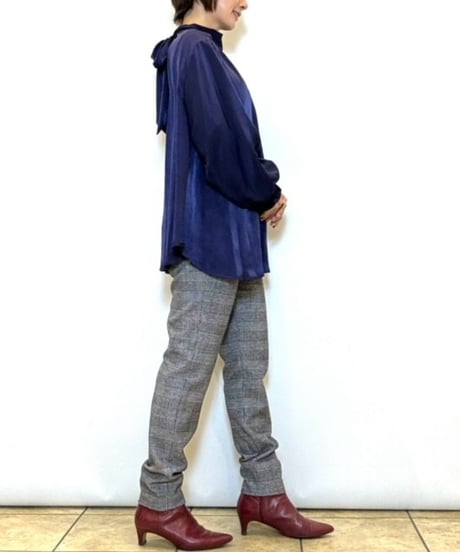 【Srieee／シュリ】《Outlet》前後２WAYスエードタイブラウス