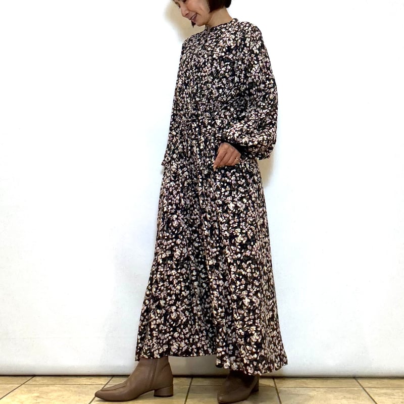 RITAO CHANさまARTS&SCIENCE 花柄ギャザーワンピース trois／トロワ】花柄＆無地ドレープギャザーワンピース | Aimant-エマン