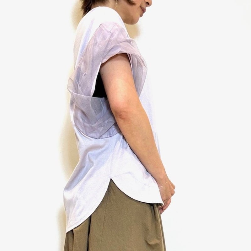 【Lalliamu ラリアムー】ピンクベージュ バルーンスリーブ カットソー Lalliamu ラリアムー】ピンクベージュ バルーンスリーブ カットソー