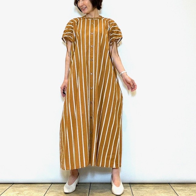 Mylanka／ミランカ】ギャザーショルダーストライプシャツワンピース