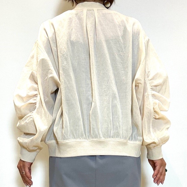 mckeeです！cafune 【新品】袖ギャザーシアーブルゾン cafune／カフネ】シアーギャザーブルゾン | Aimant-エマン