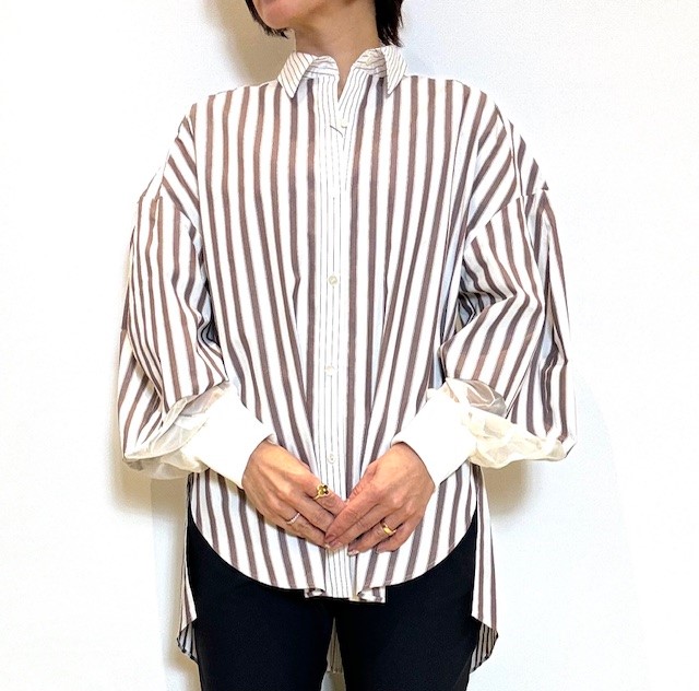 Lallia mu／ラリアムー】バックプリーツシアースリーブシャツ