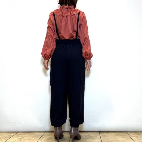 【Srieee／シュリ】サスペンダーサテンカーゴパンツ