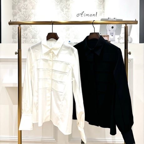 新品タグ付き♡ミーアアステリズム ファースリーブGジャン Mia