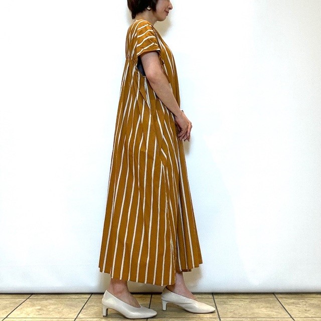 Mylanka／ミランカ】ギャザーショルダーストライプシャツワンピース