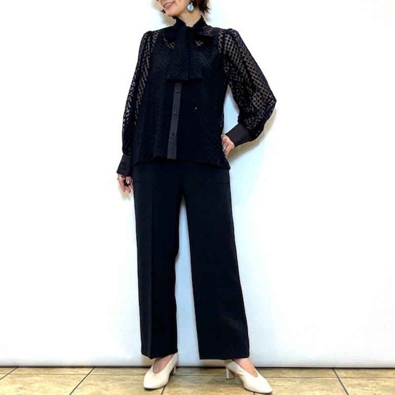 BEATRICE／ベアトリス】シアードットボウタイブラウス | Aimant-エマン