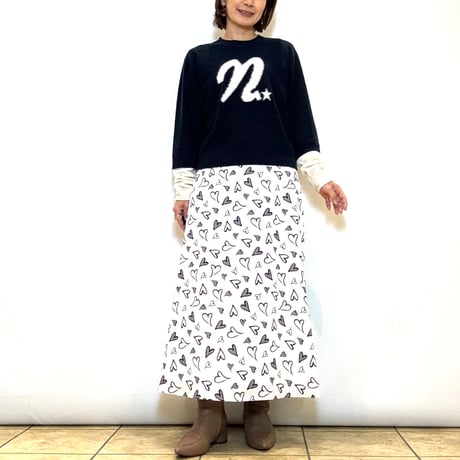 【PLUS PLUS／プラスプラス】袖切替えカシミヤロゴニット
